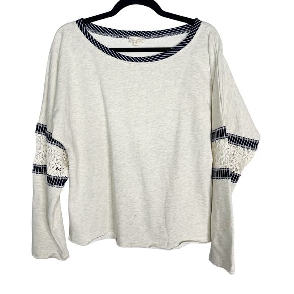 New Hem & Thread Medium M Cream Heather Blue Lace Inset Striped Trim Sweatshirt - Picture 1 of 11